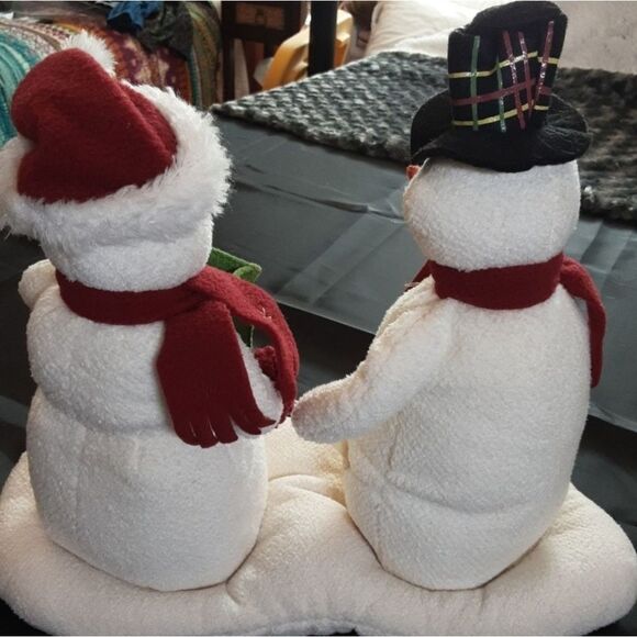 Vintage Christmas Snowpeople Decoration Large Stuffed Frosty With Friend - Picture 6 of 10